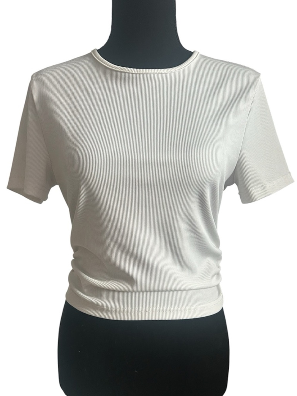5/25$ ✨ Ribbed Scrunch Crop Top